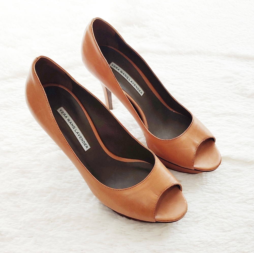 Vera Wang Lavender Peep Toe Platform Pumps SZ 8M